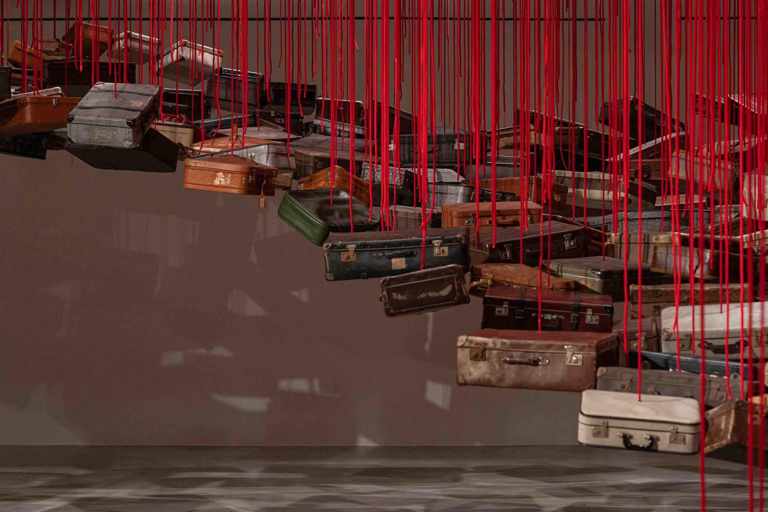 CHIHARU SHIOTA–塩田千春